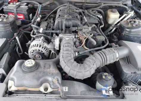 2007 Ford Mustang V6 Deluxe/V6 Premium z USA, uszkodzony, nr VIN 1ZVFT80N675318730